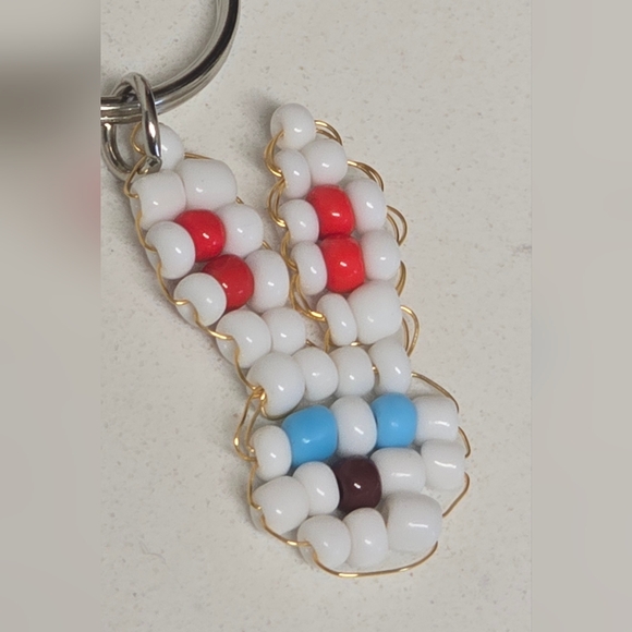 Easter Beaded Keychain Bunny, Carrots & Eggs - Picture 2 of 4